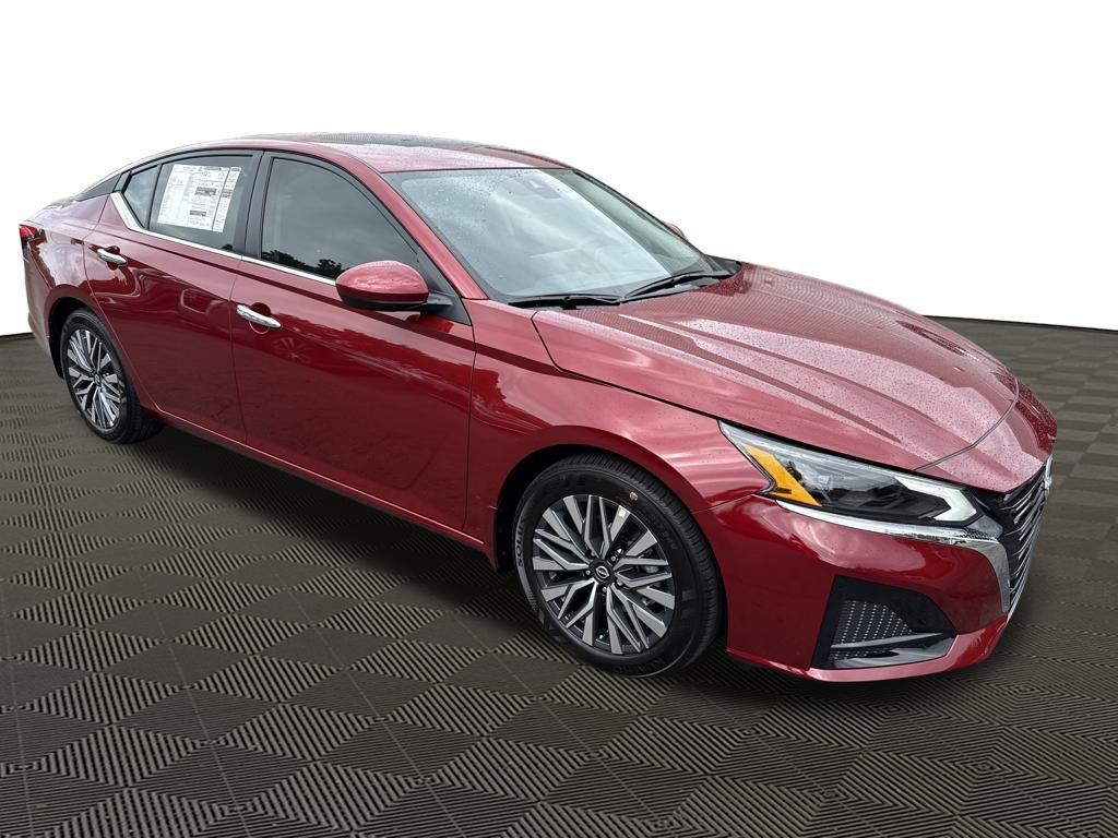 new 2025 Nissan Altima car, priced at $29,421