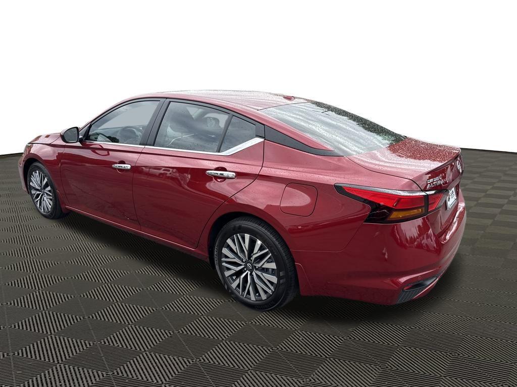 new 2025 Nissan Altima car, priced at $29,421