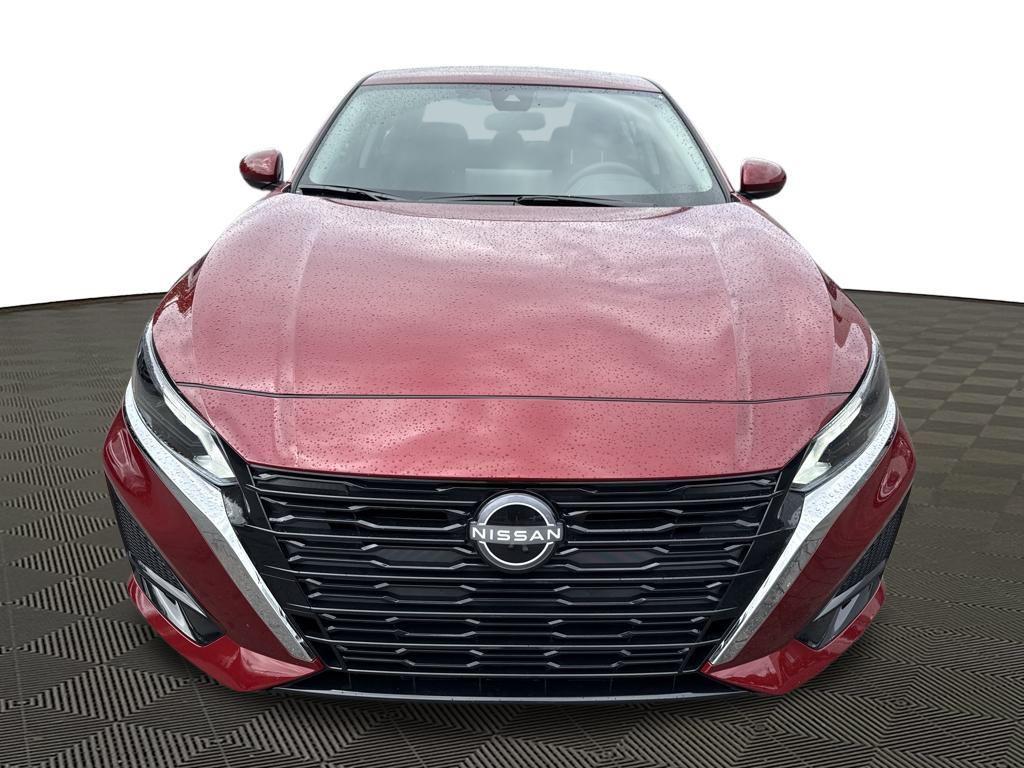 new 2025 Nissan Altima car, priced at $29,421