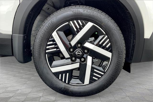 new 2025 Nissan Kicks car, priced at $25,468