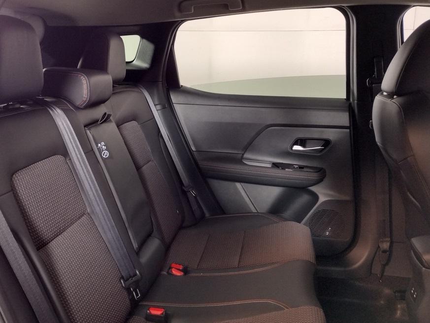 new 2025 Nissan Kicks car, priced at $27,390