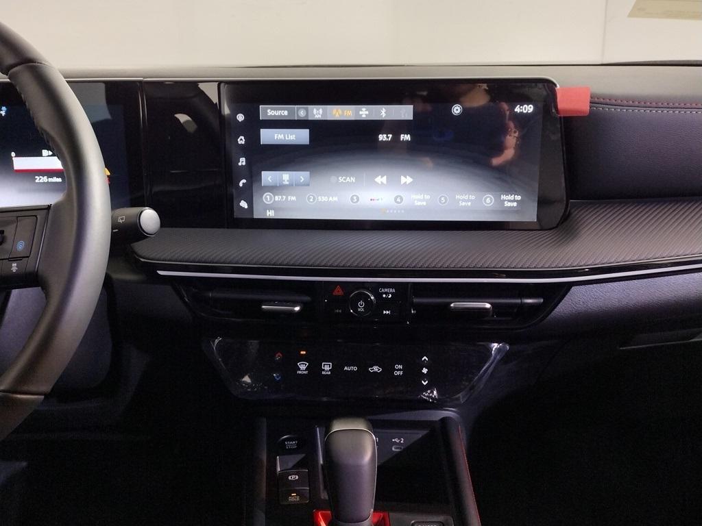 new 2025 Nissan Kicks car, priced at $27,390