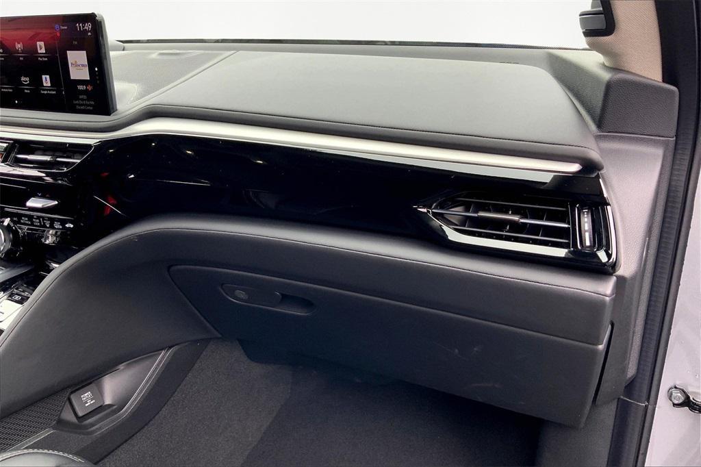 used 2025 Acura MDX car, priced at $49,000