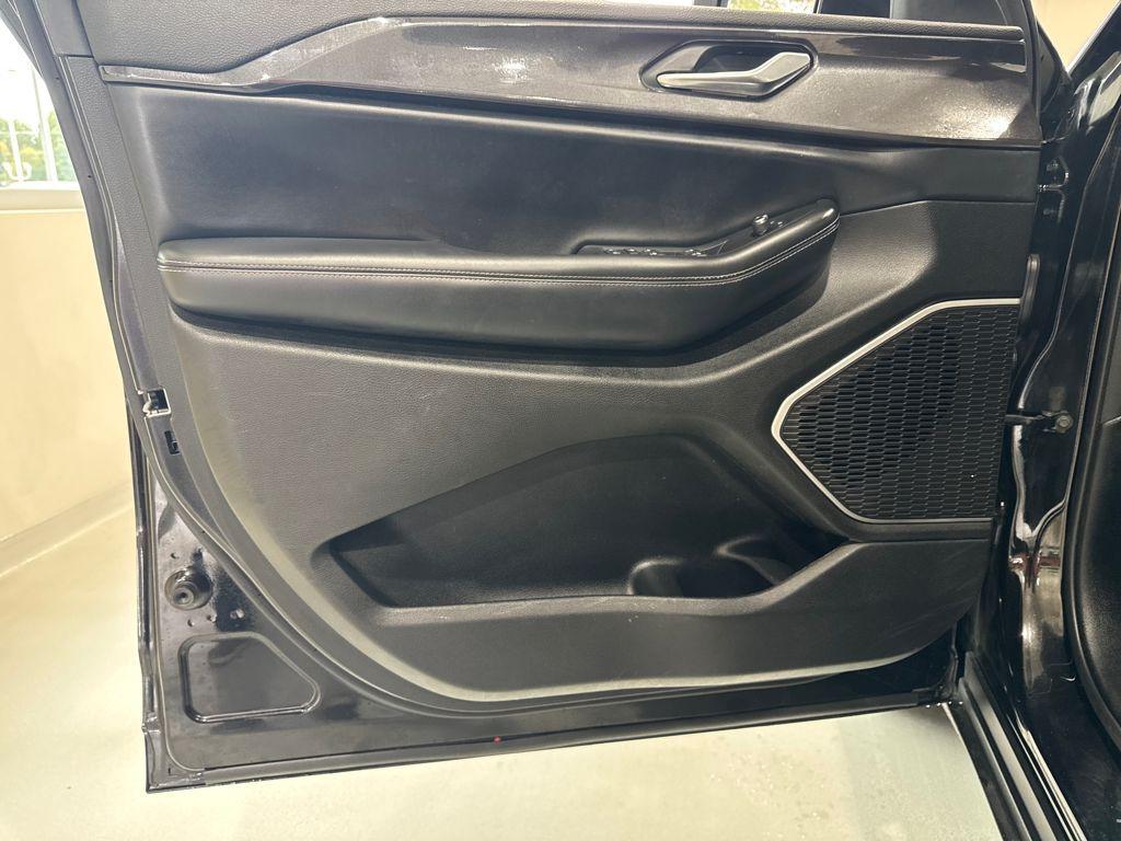 used 2022 Jeep Grand Cherokee L car, priced at $24,538