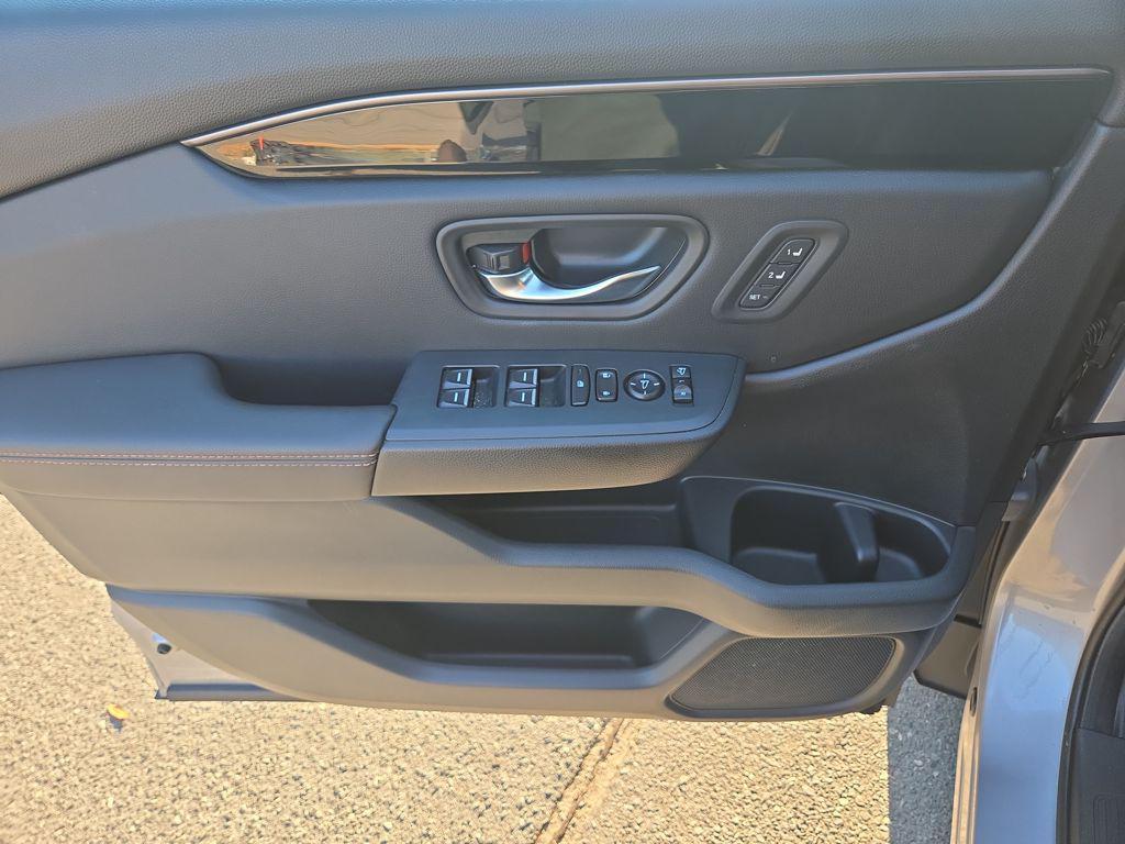 used 2024 Honda Pilot car, priced at $40,046