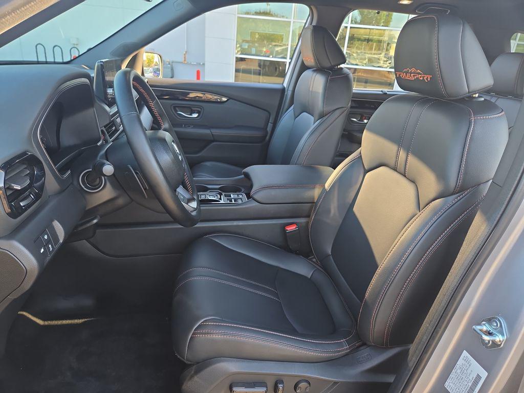 used 2024 Honda Pilot car, priced at $40,046