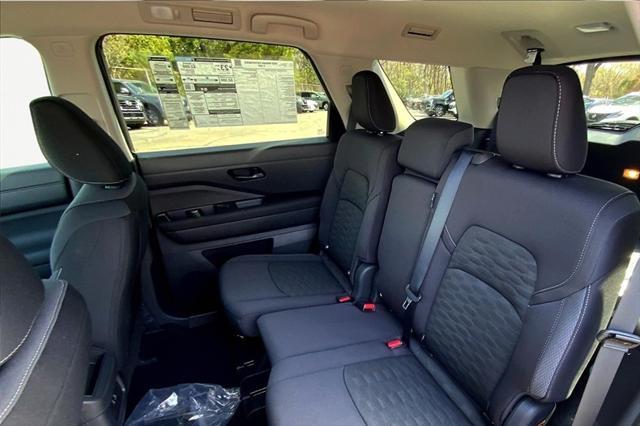 new 2025 Nissan Pathfinder car, priced at $32,163