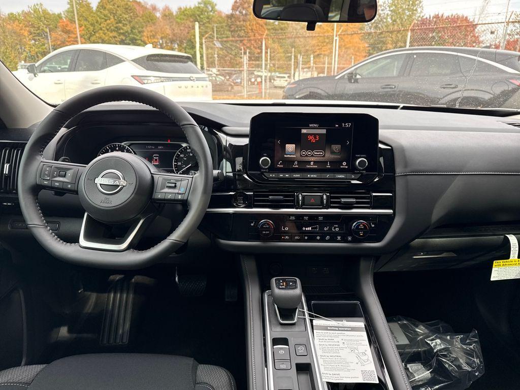 new 2025 Nissan Pathfinder car, priced at $35,340