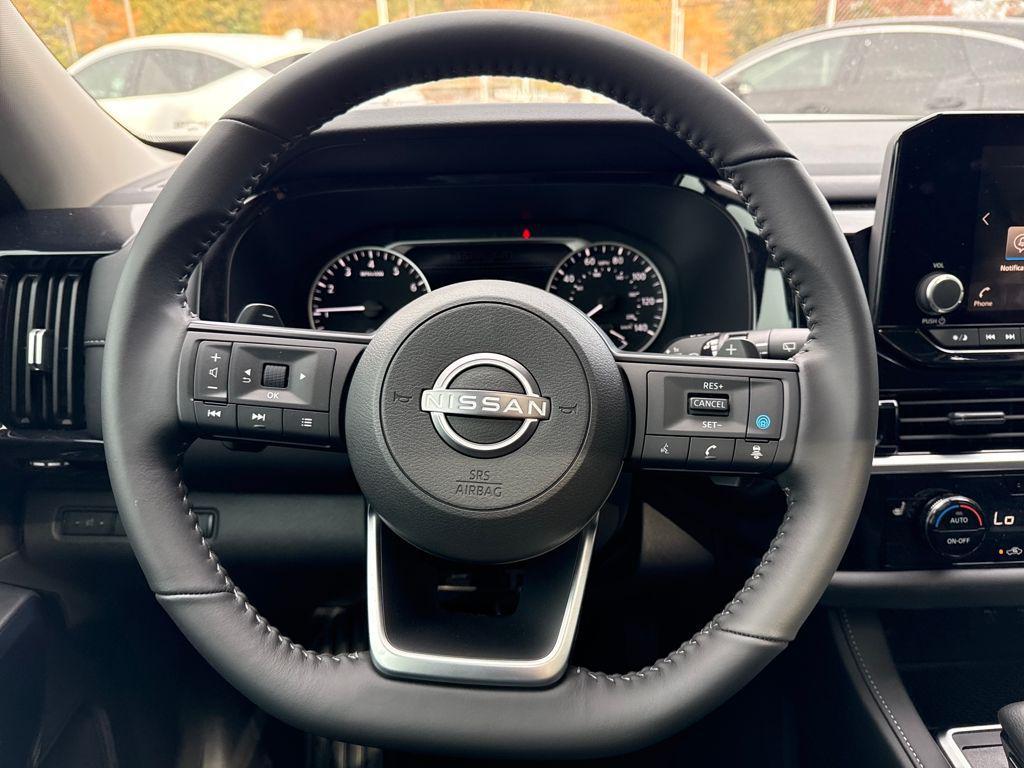 new 2025 Nissan Pathfinder car, priced at $35,340