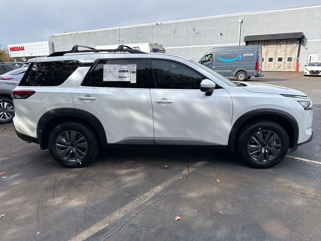 new 2025 Nissan Pathfinder car, priced at $35,340