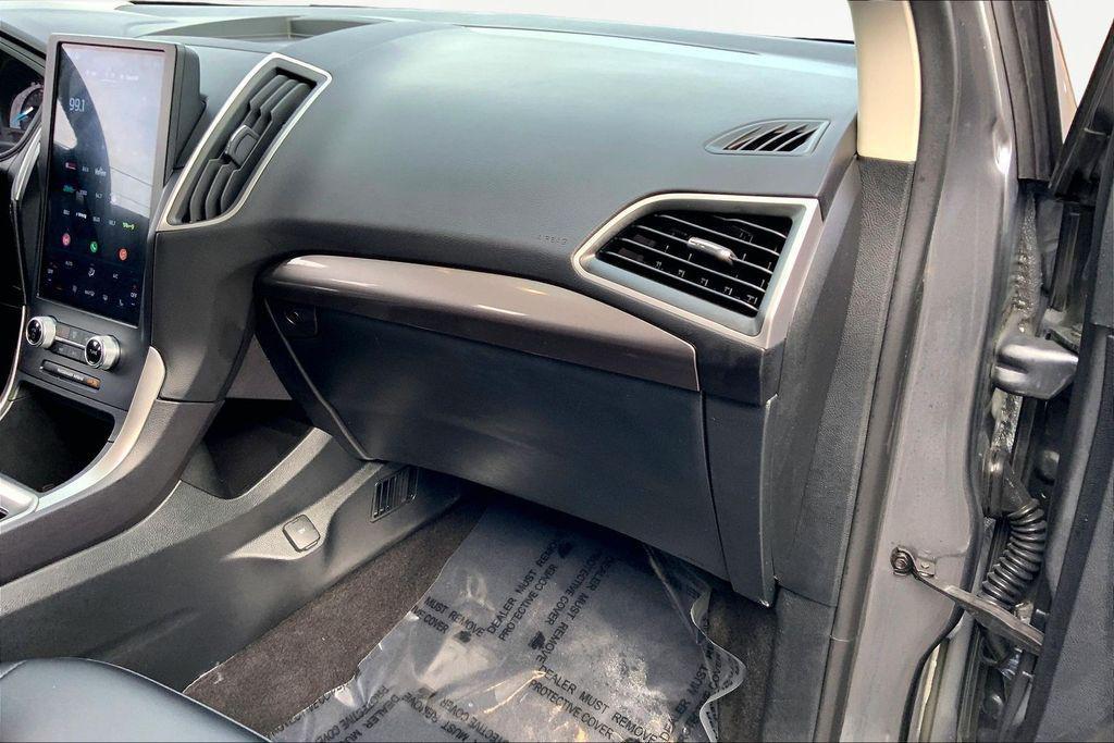 used 2024 Ford Edge car, priced at $19,125