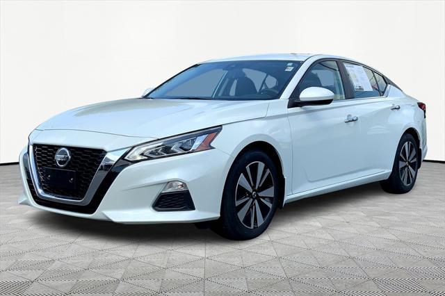 used 2022 Nissan Altima car, priced at $20,000
