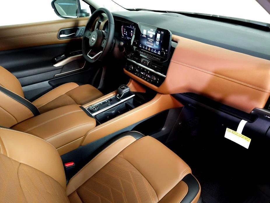 new 2025 Nissan Pathfinder car, priced at $46,822