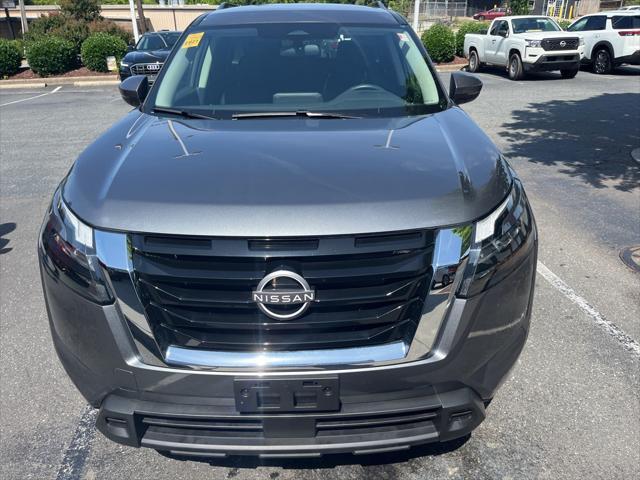 used 2024 Nissan Pathfinder car, priced at $35,000