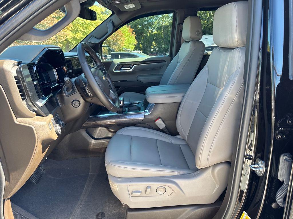 used 2024 Chevrolet Silverado 1500 car, priced at $47,774