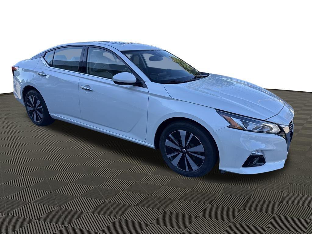 used 2020 Nissan Altima car, priced at $25,900