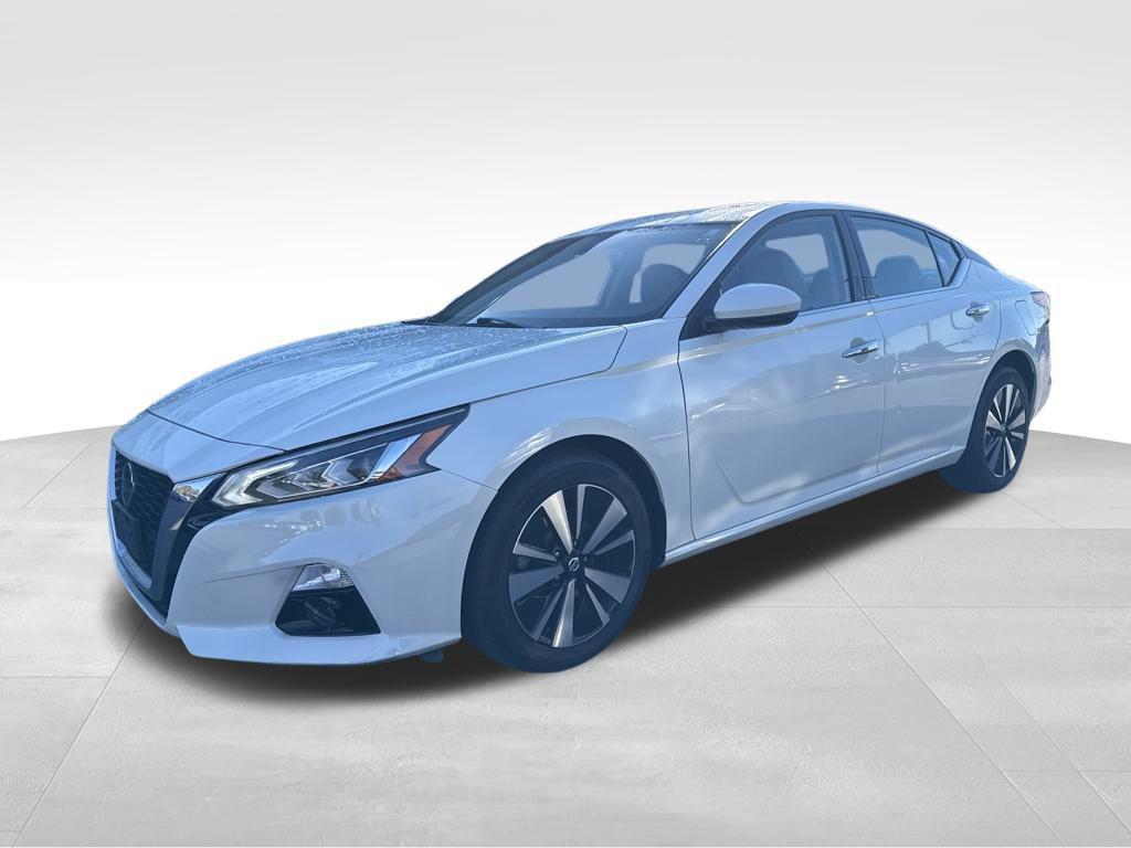 used 2020 Nissan Altima car, priced at $25,900