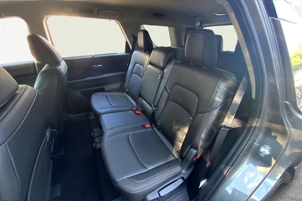 used 2025 Nissan Pathfinder car, priced at $36,500