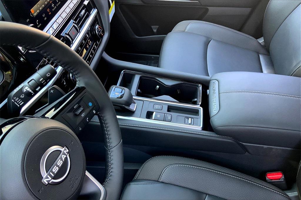 used 2025 Nissan Pathfinder car, priced at $36,500