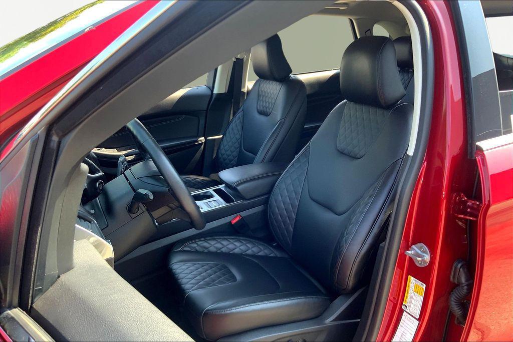 used 2024 Ford Edge car, priced at $27,000