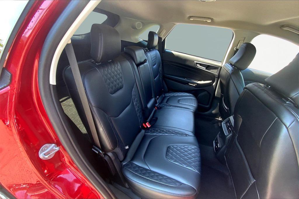 used 2024 Ford Edge car, priced at $31,500
