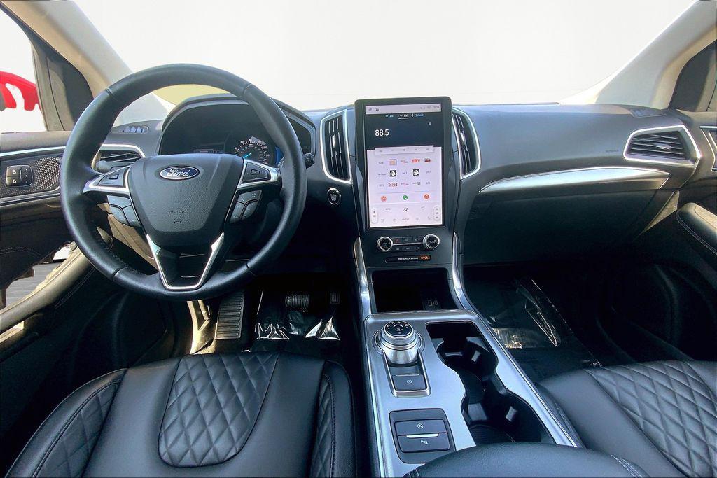 used 2024 Ford Edge car, priced at $27,000