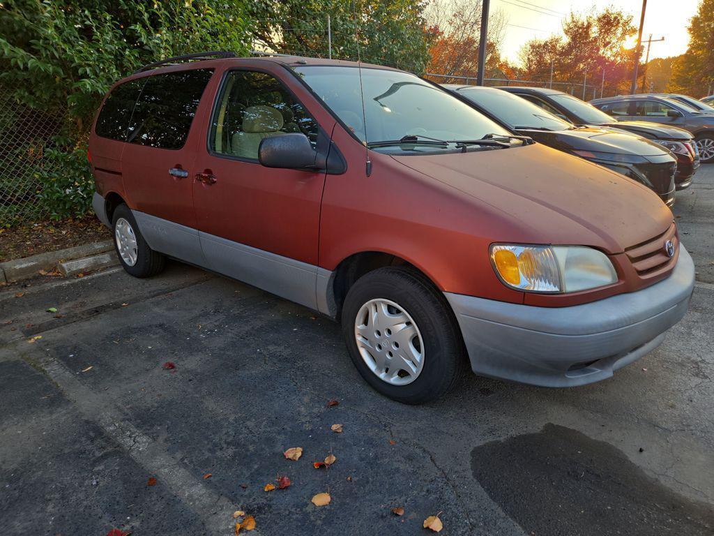used 2001 Toyota Sienna car, priced at $6,488