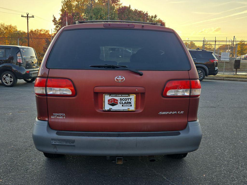 used 2001 Toyota Sienna car, priced at $6,488