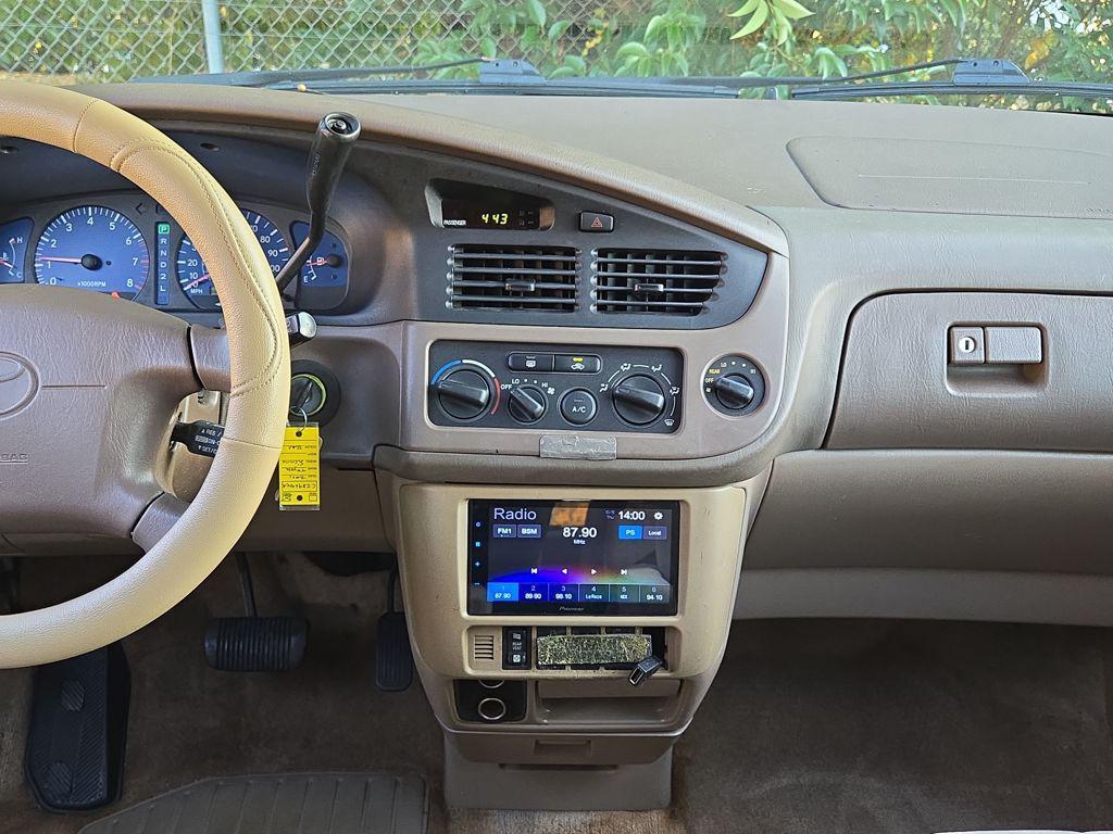 used 2001 Toyota Sienna car, priced at $6,488
