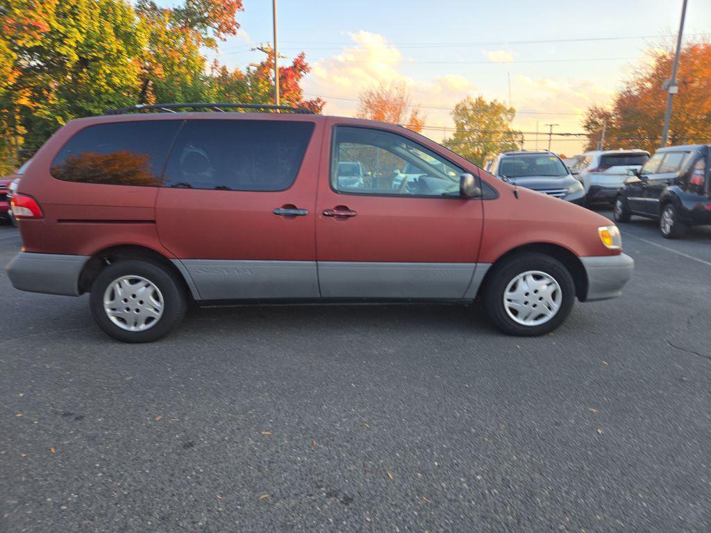 used 2001 Toyota Sienna car, priced at $6,488