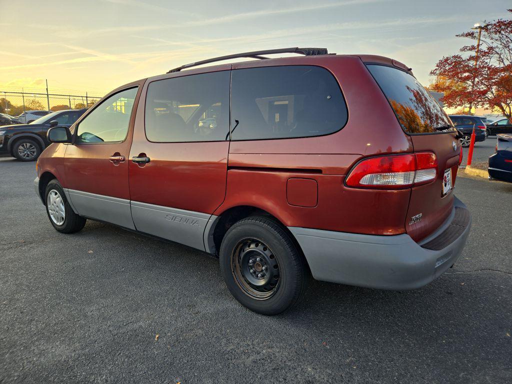 used 2001 Toyota Sienna car, priced at $6,488