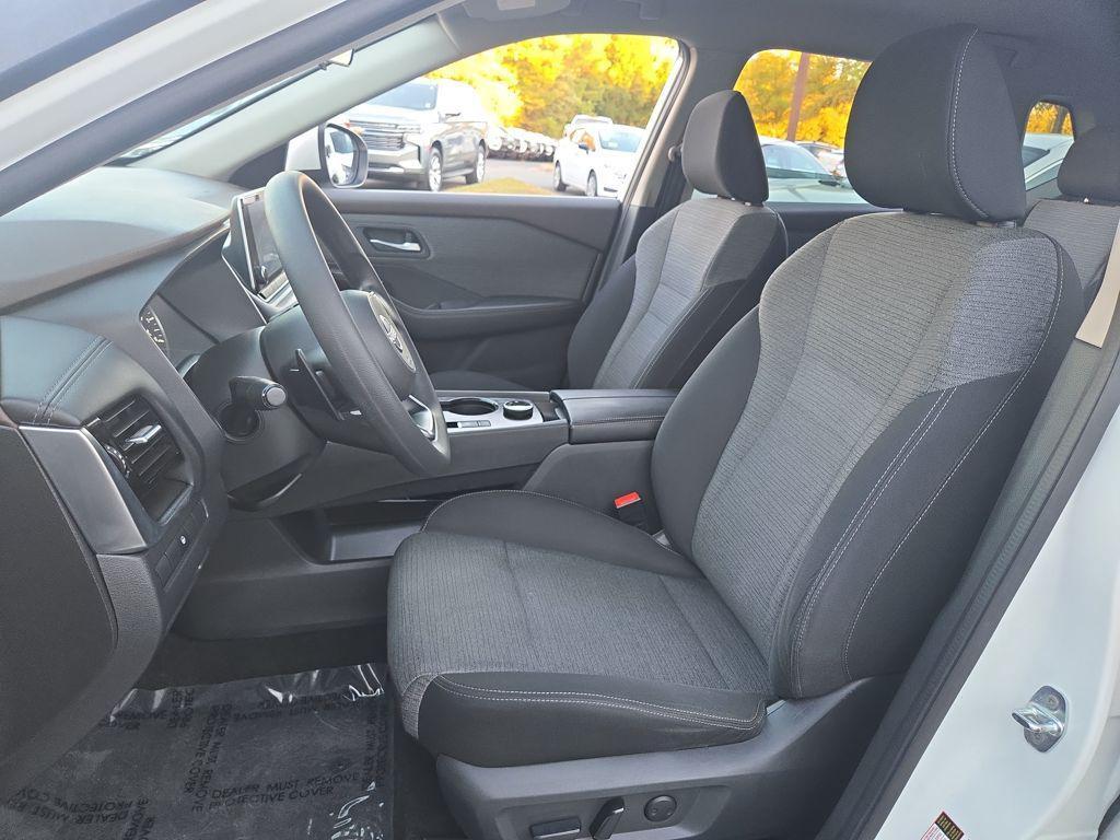 used 2022 Nissan Rogue car, priced at $18,582