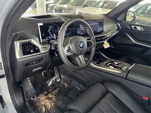 new 2026 BMW X7 car, priced at $102,735