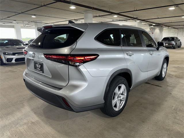 used 2023 Toyota Highlander car, priced at $33,900