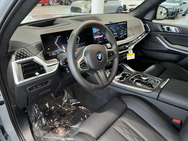 new 2025 BMW X7 car, priced at $98,095