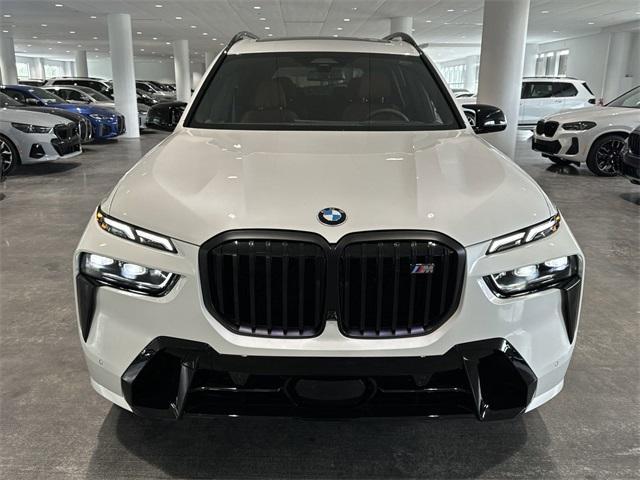 new 2025 BMW X7 car, priced at $121,470