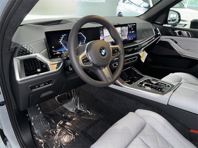 new 2025 BMW X7 car, priced at $93,775