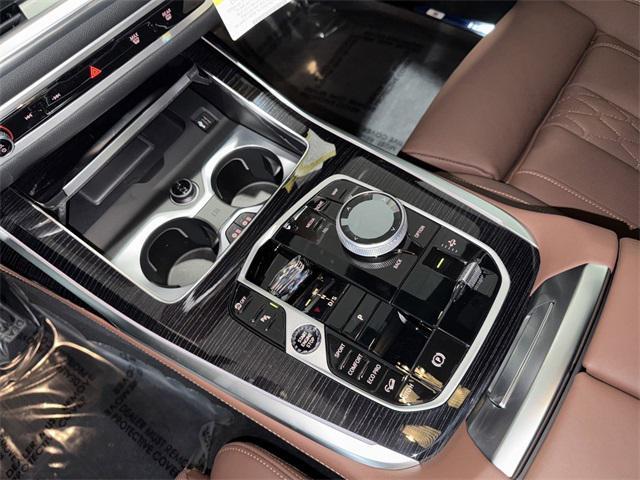new 2025 BMW X7 car, priced at $119,575