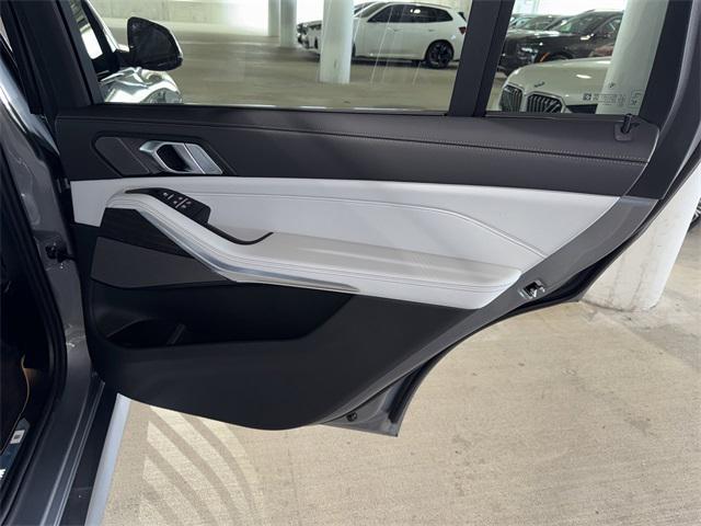 new 2026 BMW X7 car, priced at $98,285