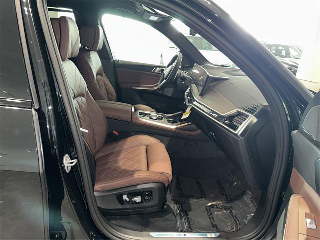 new 2025 BMW X7 car, priced at $96,715