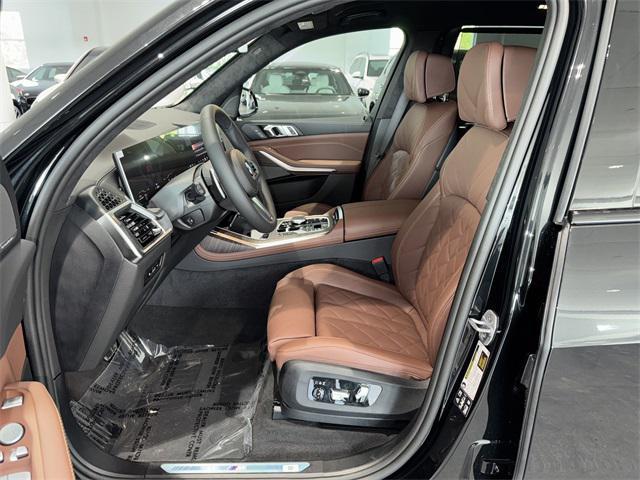 new 2025 BMW X7 car, priced at $96,715