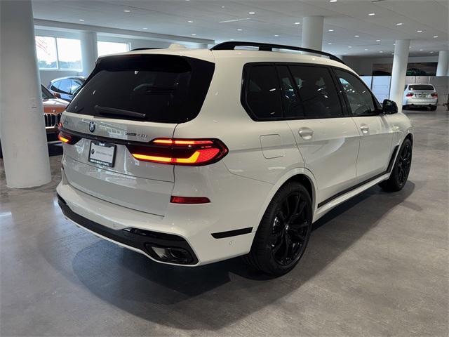 new 2025 BMW X7 car, priced at $99,720