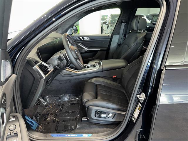 new 2026 BMW X7 car, priced at $125,485