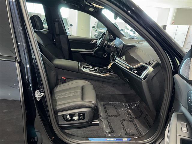 new 2026 BMW X7 car, priced at $125,485