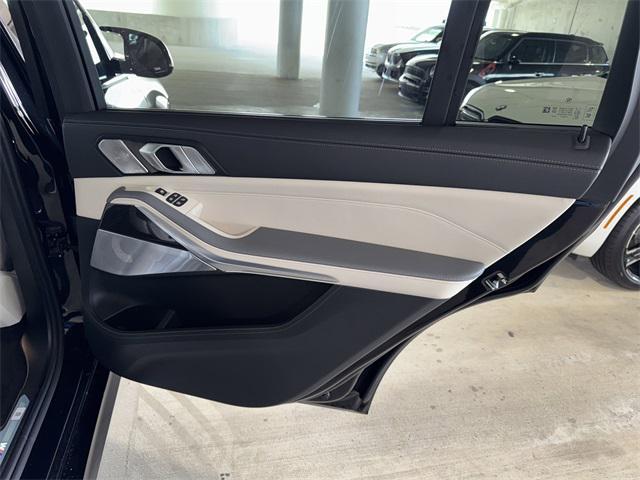 new 2026 BMW X7 car, priced at $132,285