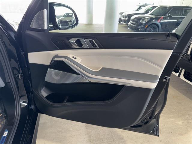 new 2026 BMW X7 car, priced at $132,285