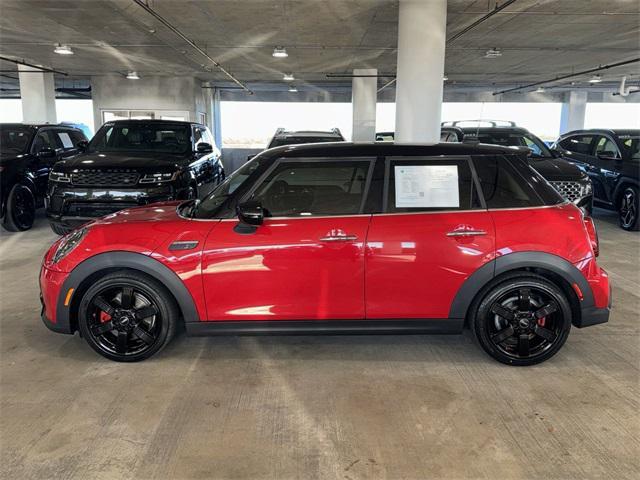 used 2023 MINI Hardtop car, priced at $25,000