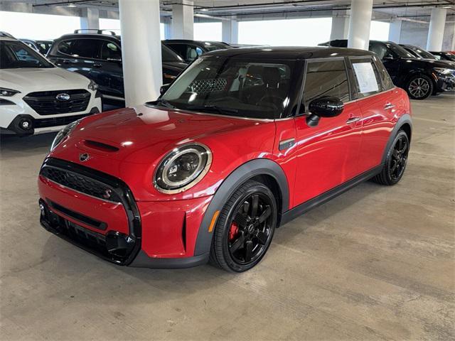 used 2023 MINI Hardtop car, priced at $25,000