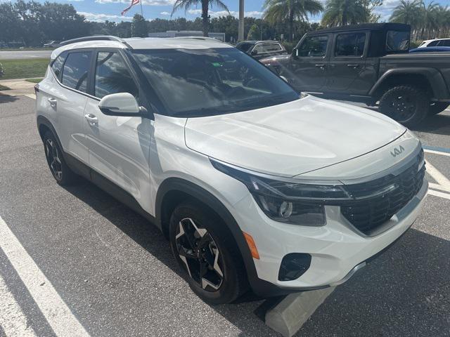 used 2025 Kia Seltos car, priced at $21,800