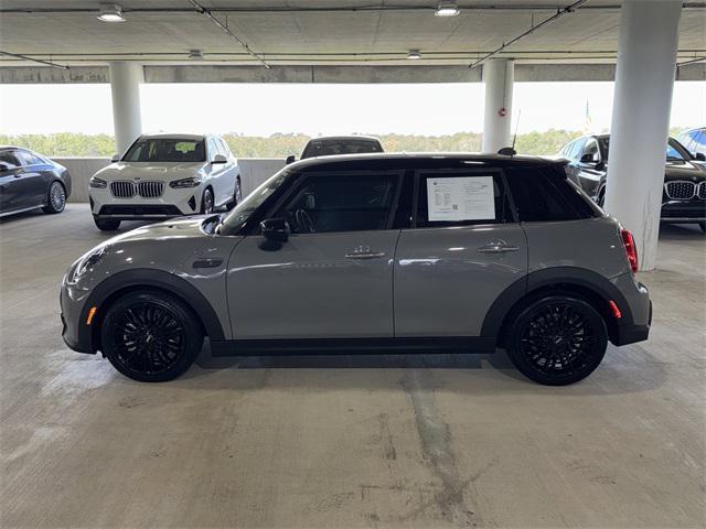 used 2023 MINI Hardtop car, priced at $26,140